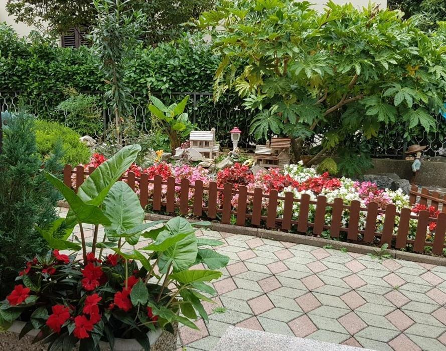 Villa Diana Apartments Porec Luaran gambar